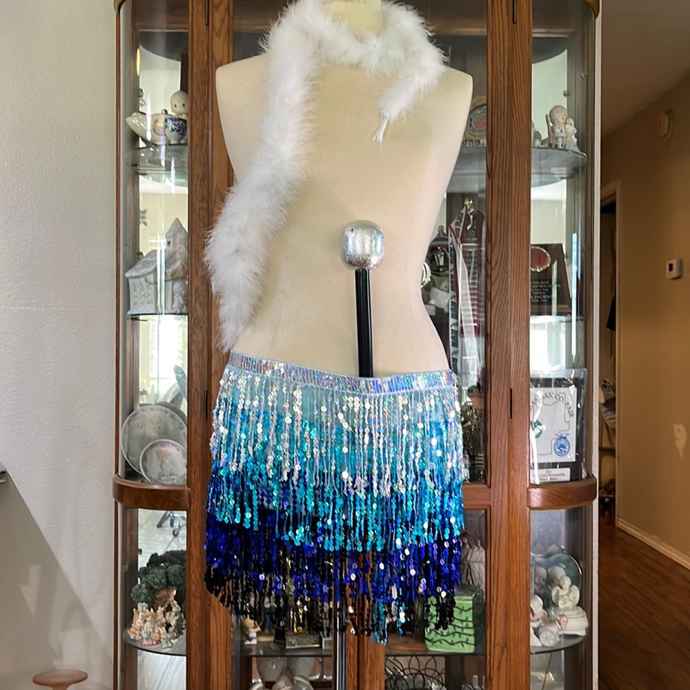 Super cute Halloween Costume.